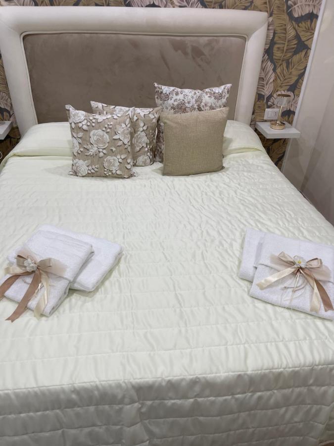 La Dimora Dei Sogni Sedil Capuano Home Suite Nápoly Kültér fotó